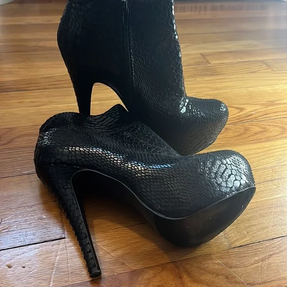 A.X.N.Y American Exchange New York Black Snakeskin Platform Bootie…Sz 10 - Picture 4 of 15